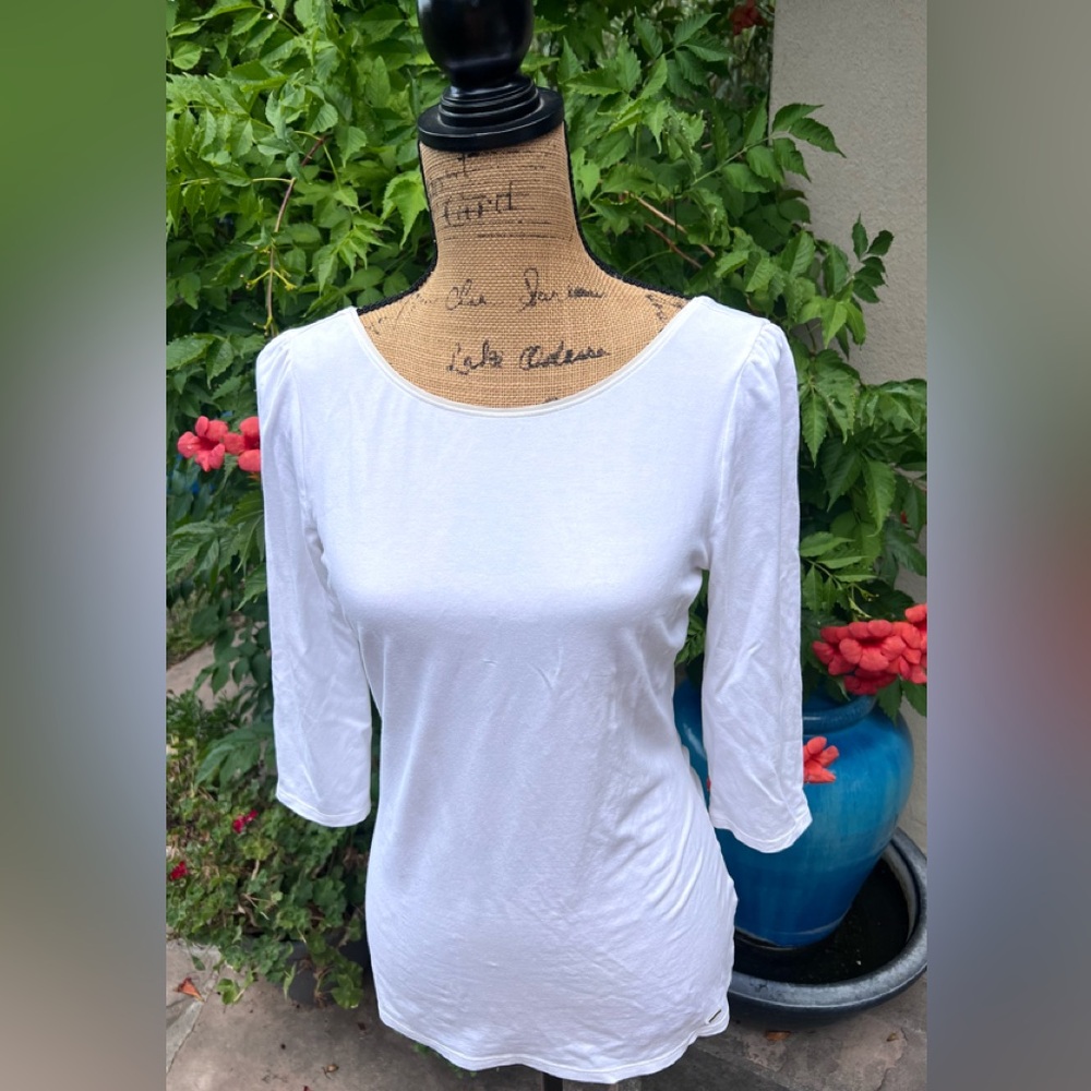 White House Black Market Scoop Back Tee Shirt
